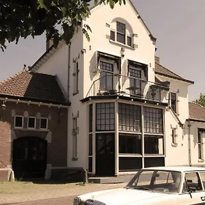 Het Spoorhuis Couette-café